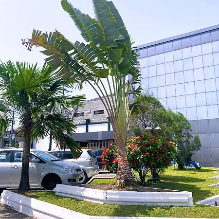 Hotel Vallee Des Princes دوالا المظهر الخارجي الصورة