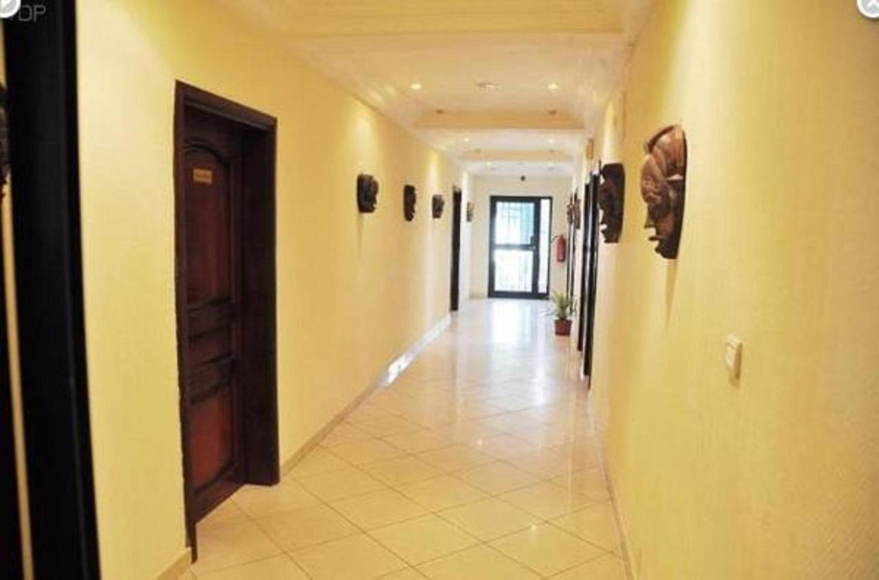 Hotel Vallee Des Princes دوالا المظهر الخارجي الصورة