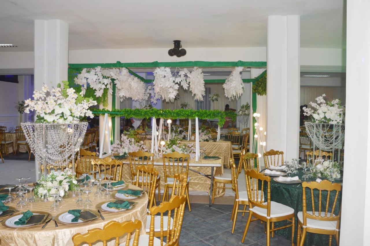 Hotel Vallee Des Princes دوالا المظهر الخارجي الصورة