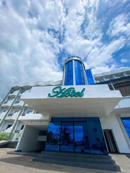Hotel Vallee Des Princes دوالا المظهر الخارجي الصورة