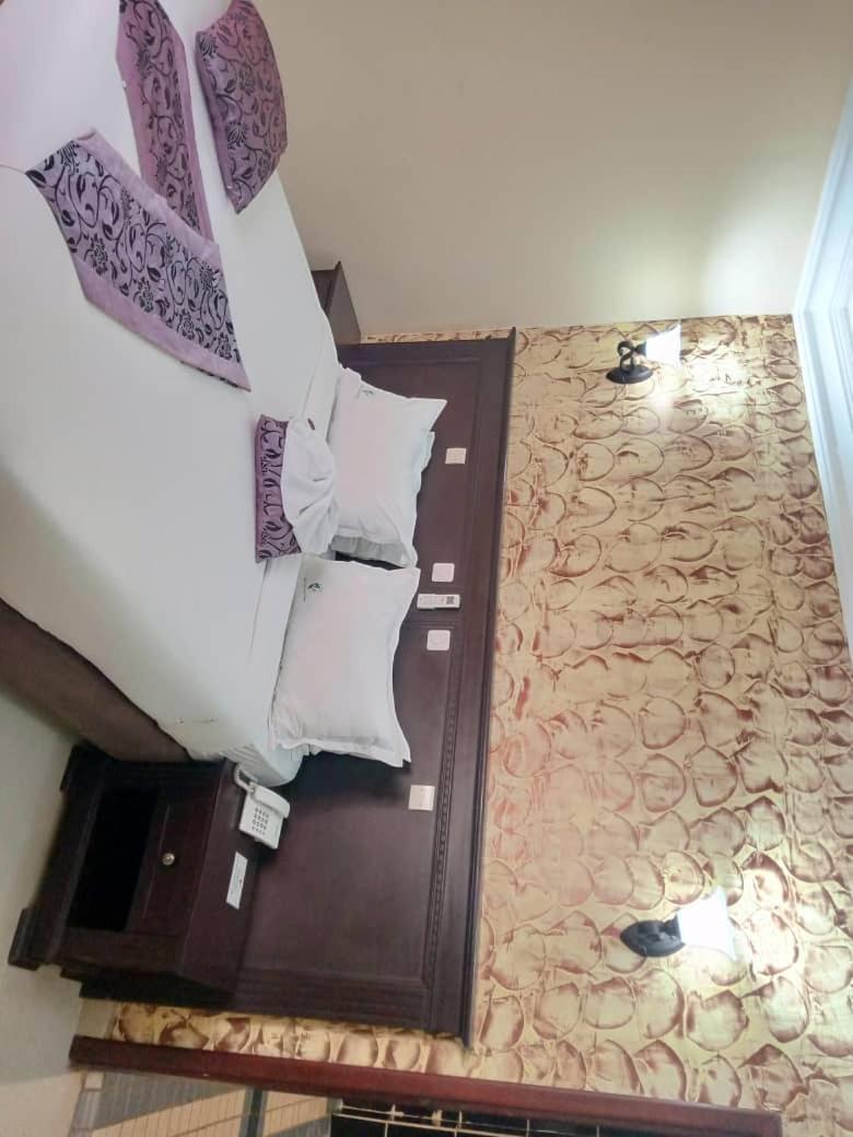 Hotel Vallee Des Princes دوالا المظهر الخارجي الصورة