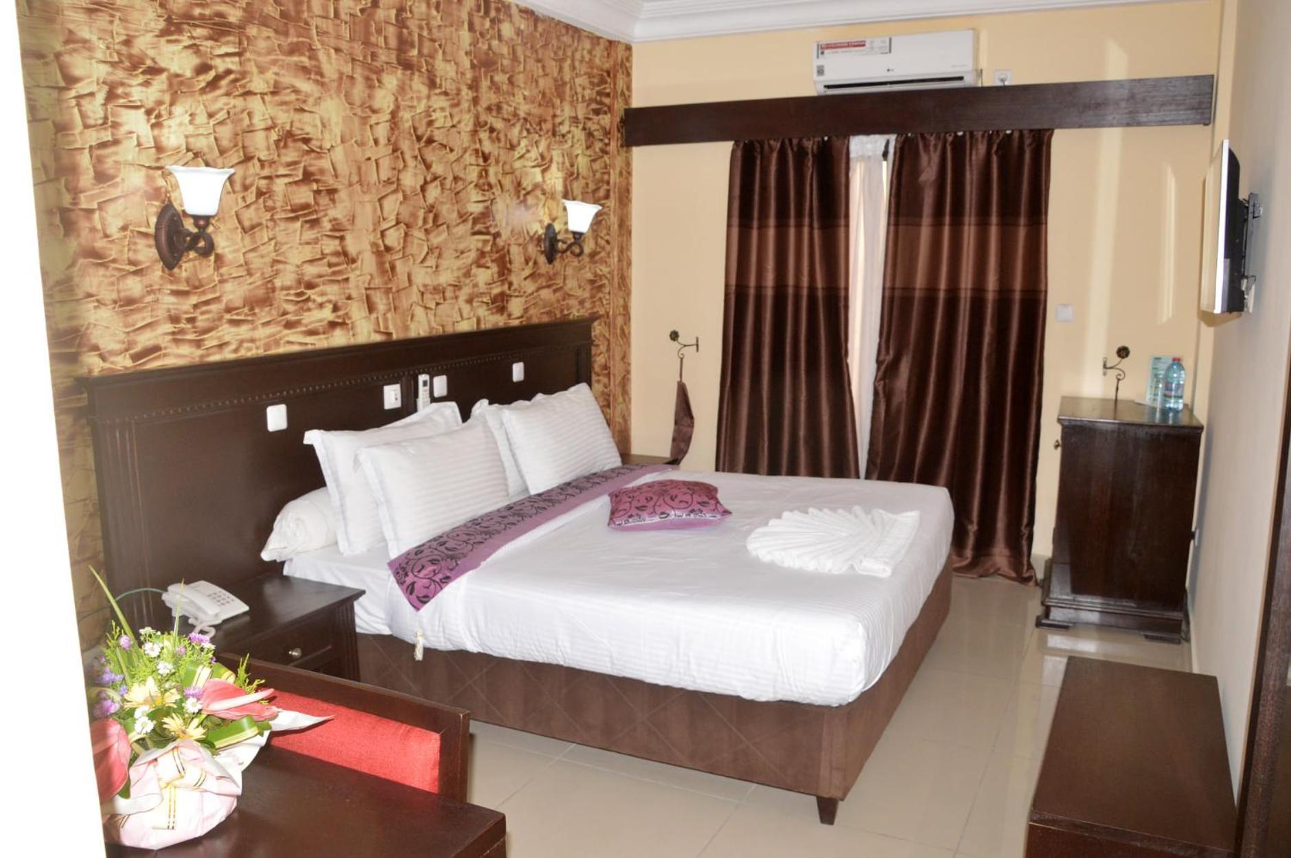 Hotel Vallee Des Princes دوالا المظهر الخارجي الصورة