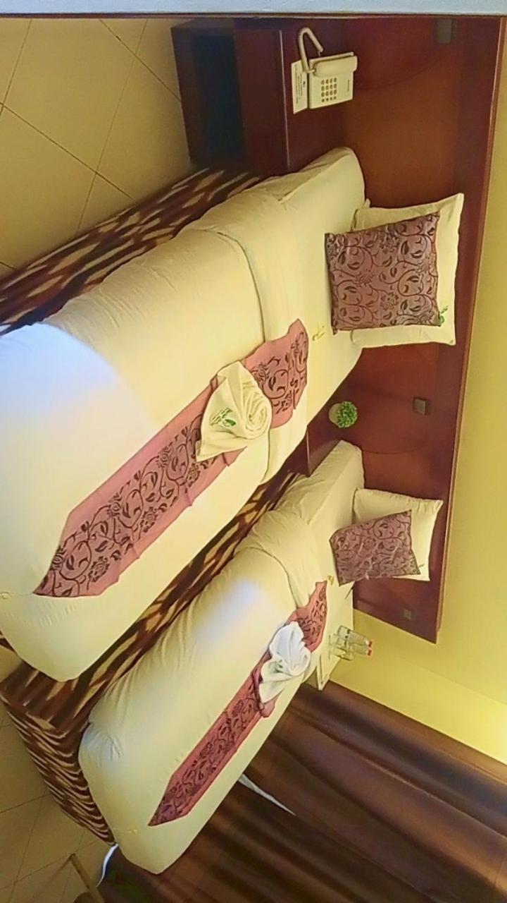 Hotel Vallee Des Princes دوالا المظهر الخارجي الصورة